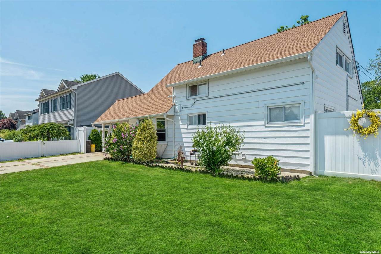 30 Arch Lane - Photo 1