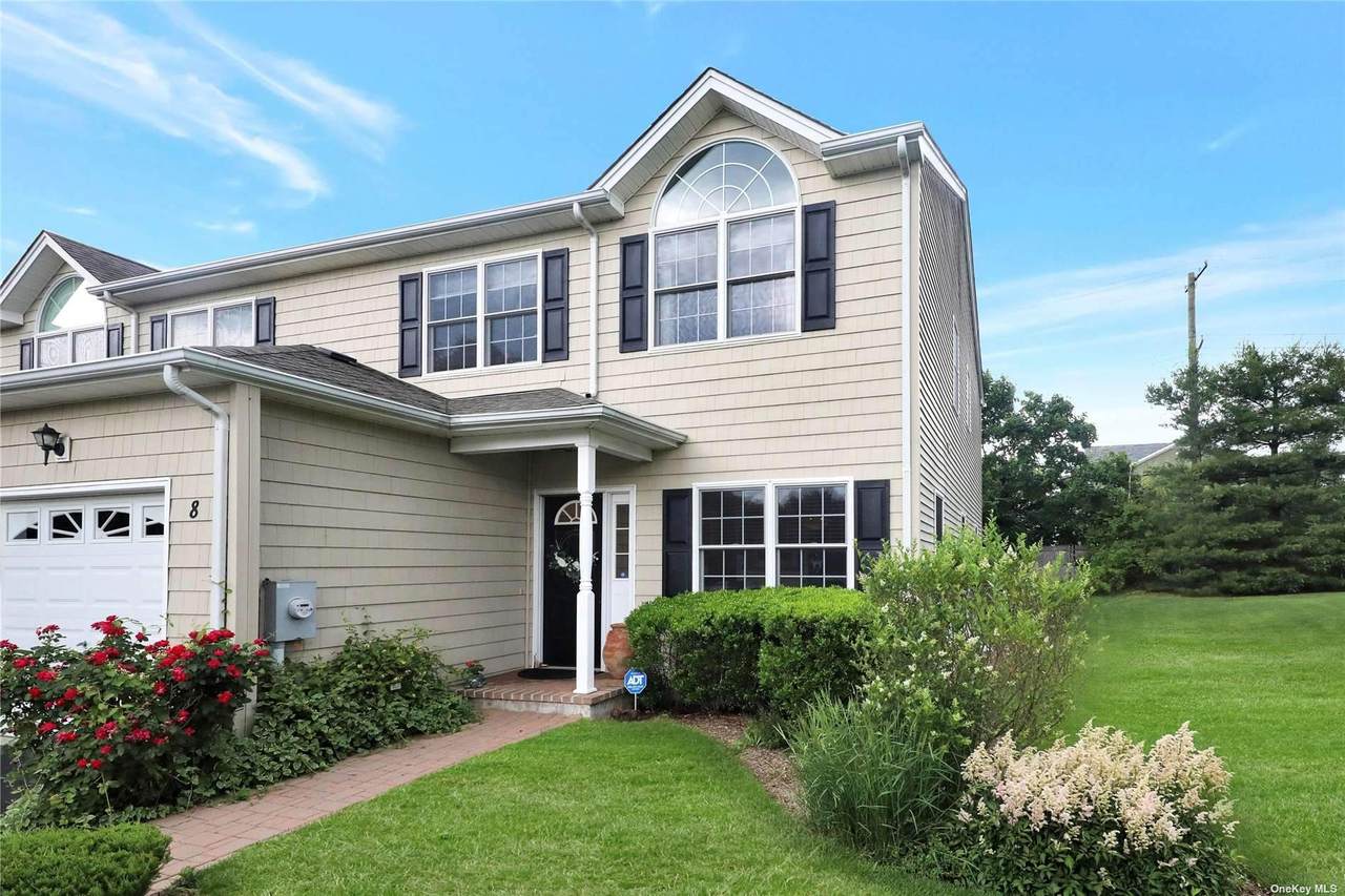 8 Chimay Court - Photo 1