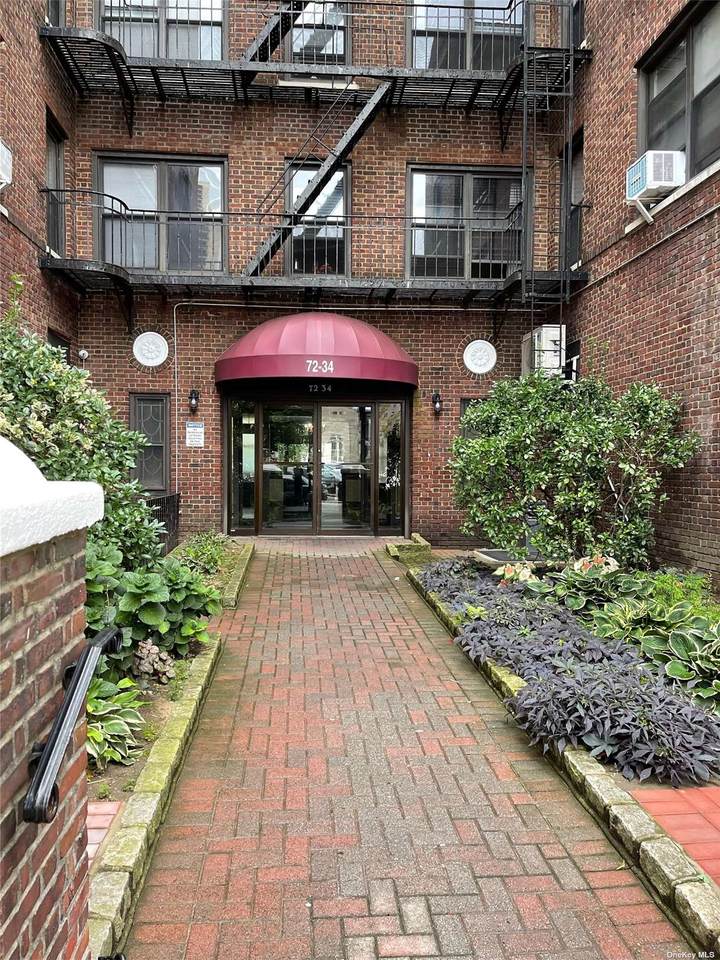 72-34 Austin Street - Photo 1