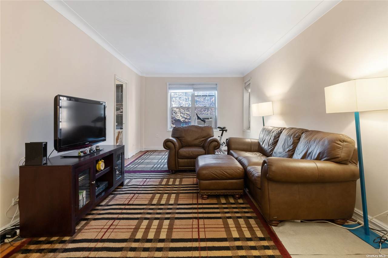 112-50 78 Avenue - Photo 1