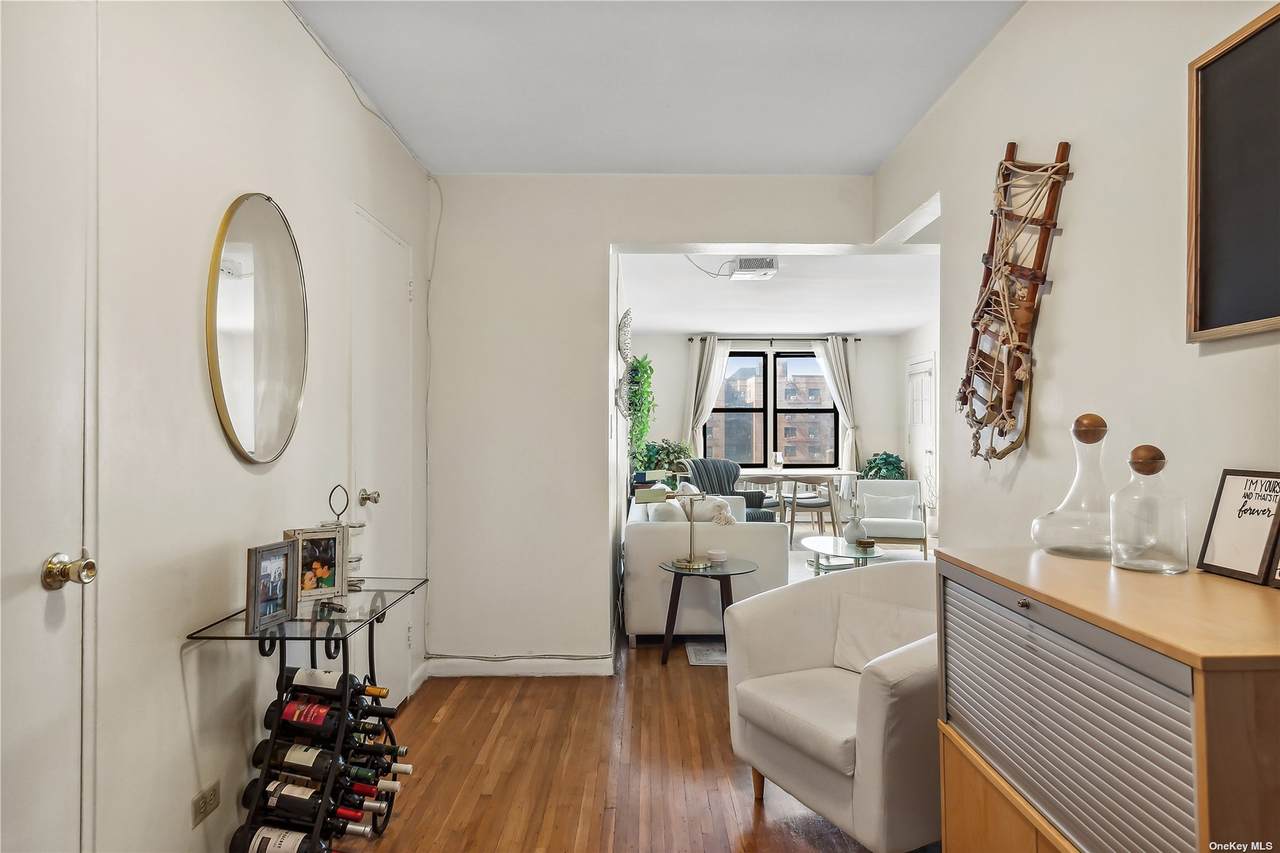 100-25 Queens Boulevard - Photo 1