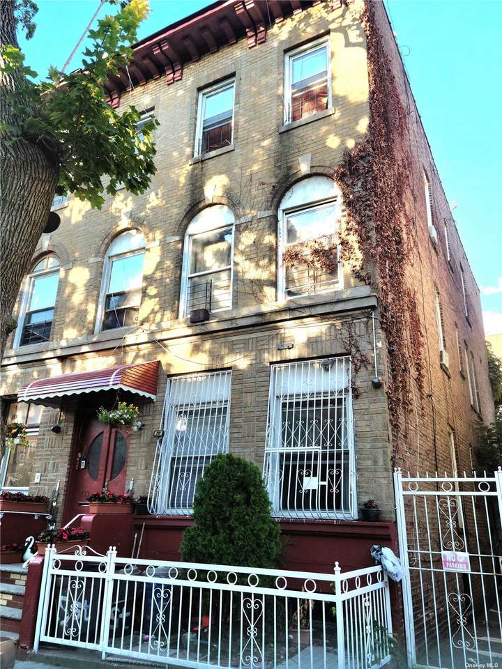 239 25th Street - Photo 1