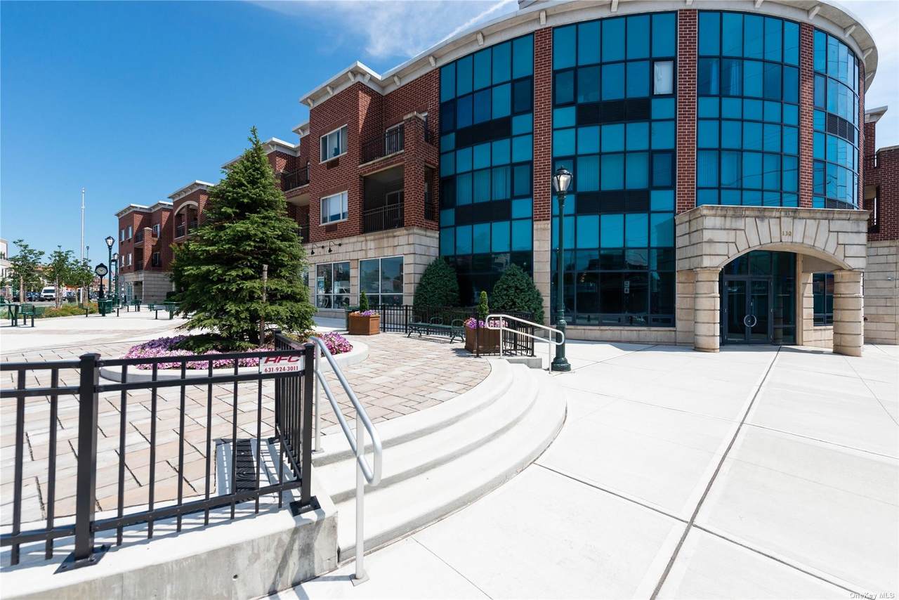 130 Post Avenue - Photo 1