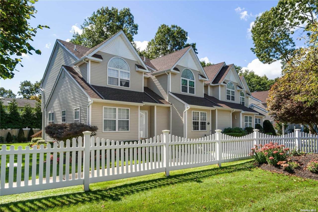 22 Heckscher Spur Drive - Photo 1