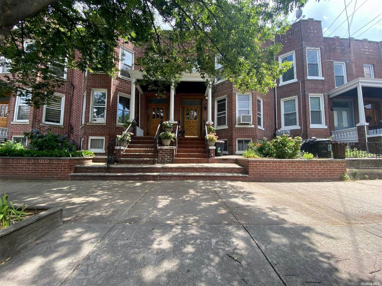 21-18 Rene Court - Photo 1