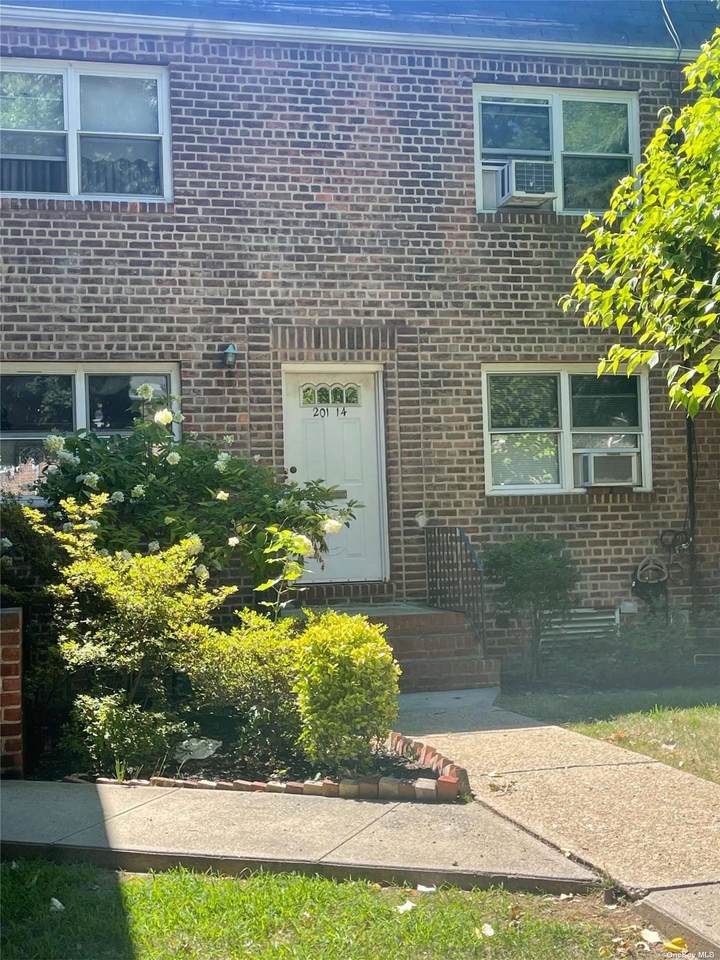 201-14 35 Avenue - Photo 1