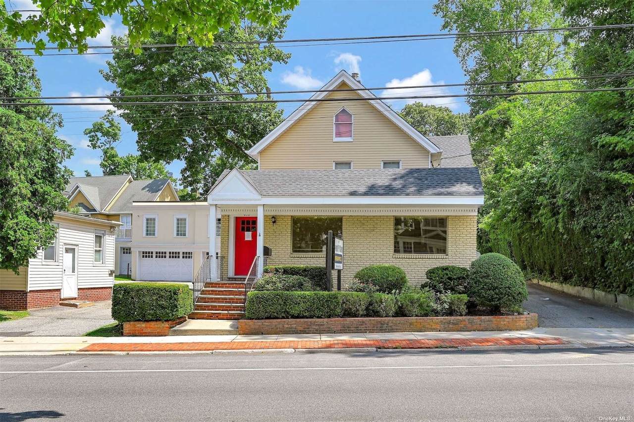 454 New York Avenue - Photo 1