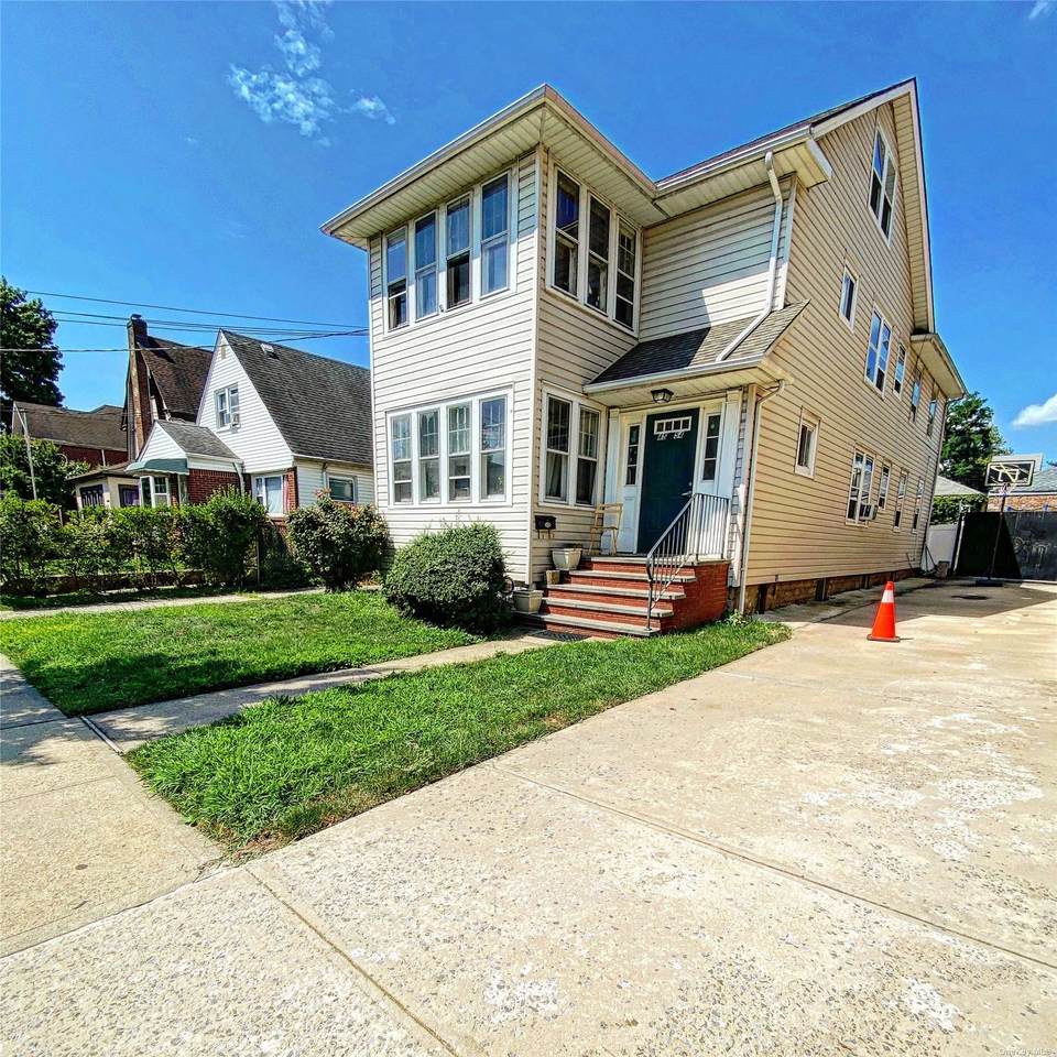 4554 158th Street - Photo 1