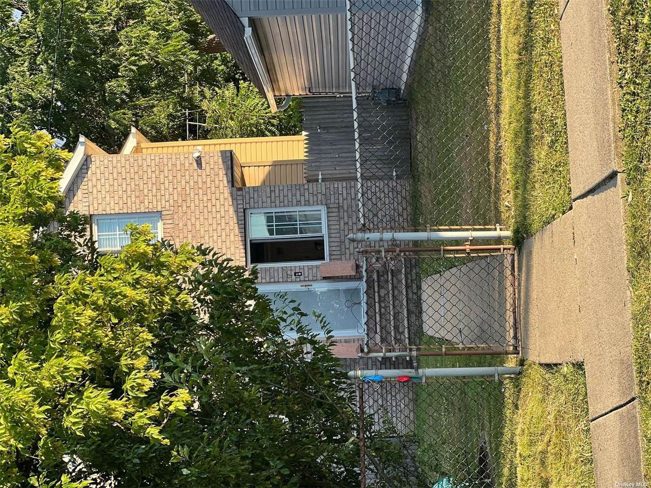 81 Bayview Avenue - Photo 1