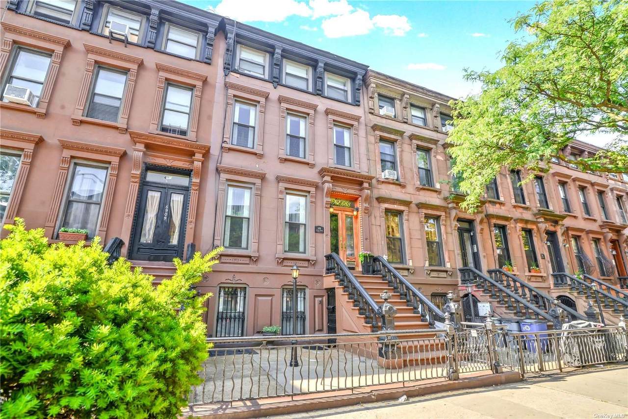 688 Putnam Avenue - Photo 1