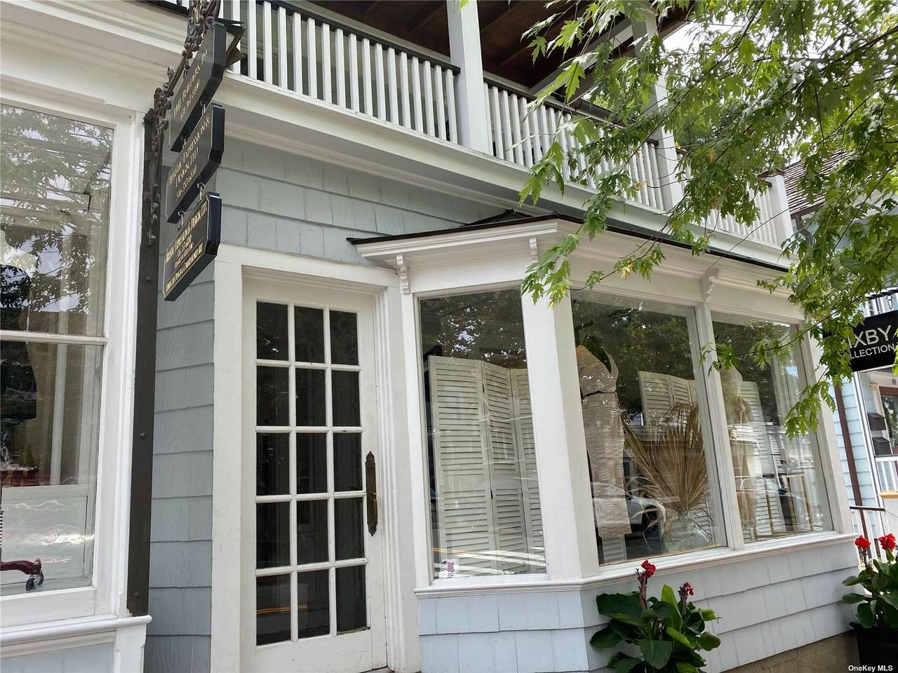 90 Main Street - Photo 1
