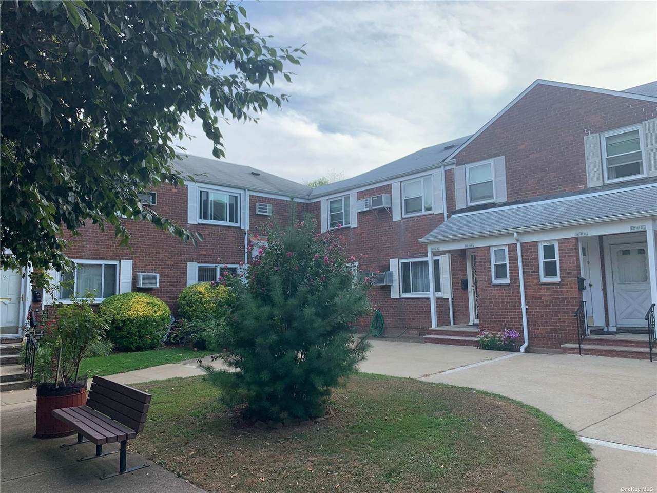 247-63 B 77 Crescent - Photo 1