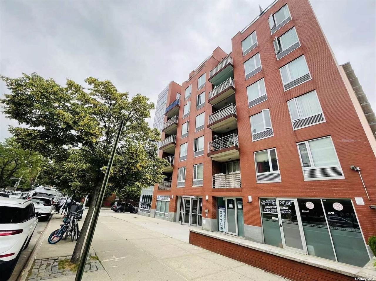 38-30 Parsons Boulevard - Photo 1