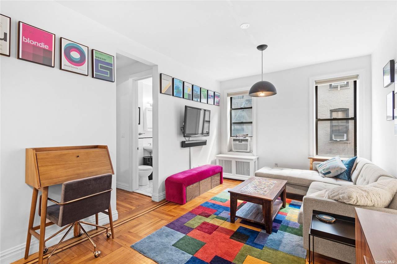 85 Barrow Street - Photo 1