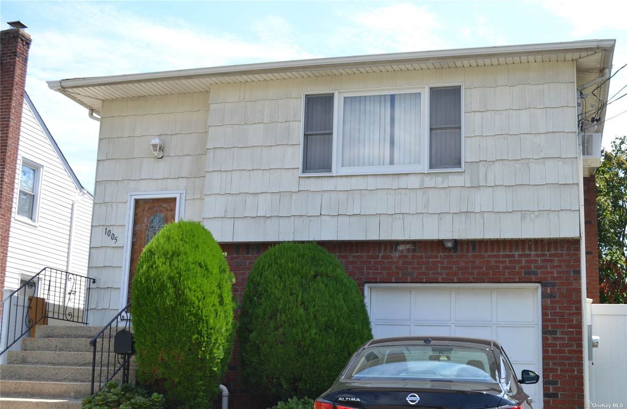 1005 Van Buren Street - Photo 1