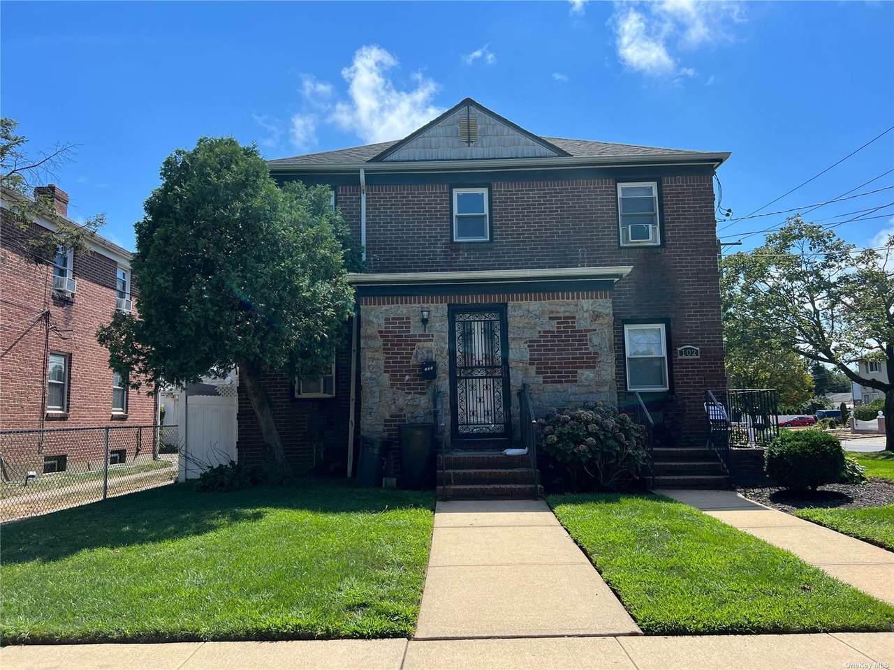 104 Lawson Street - Photo 1