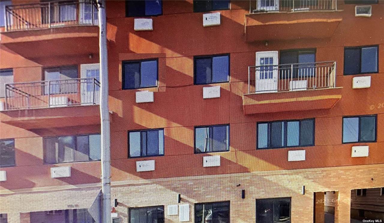142-11 Cherry Avenue - Photo 1