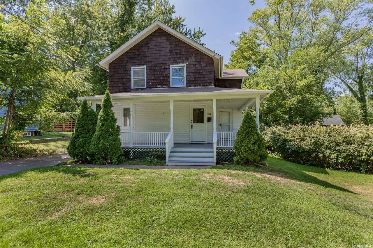 192 Woodhull Road - Photo 1