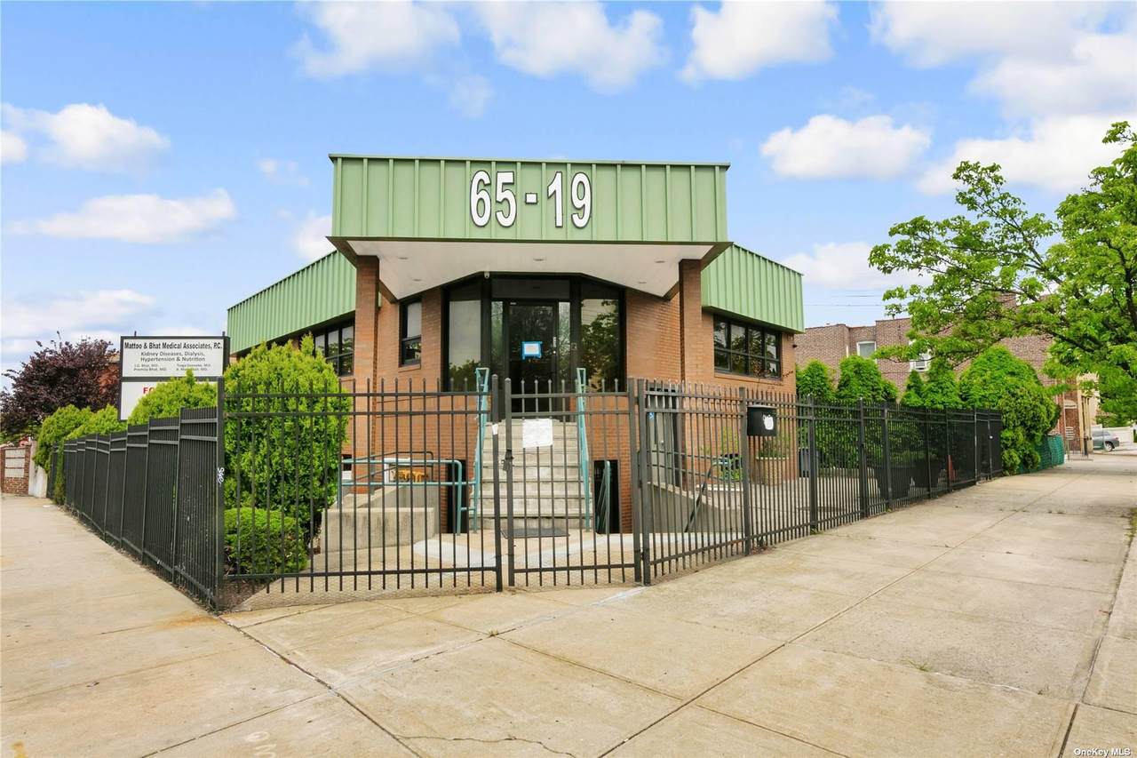 65-19 Borden Avenue - Photo 1