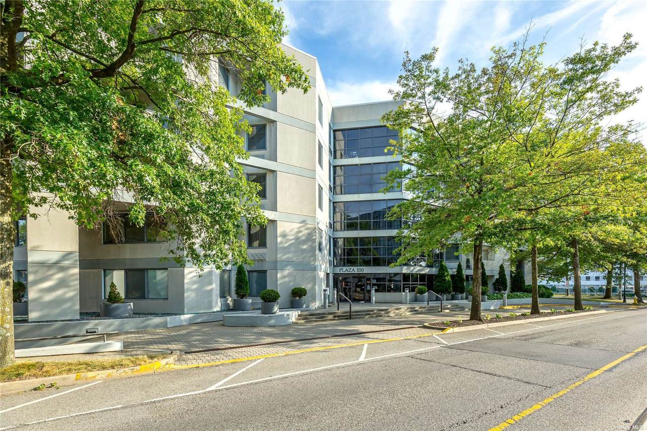 100 Great Neck Road - Photo 1