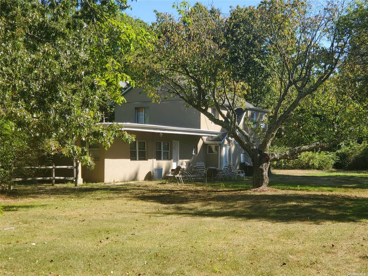 118 Oak Avenue - Photo 1
