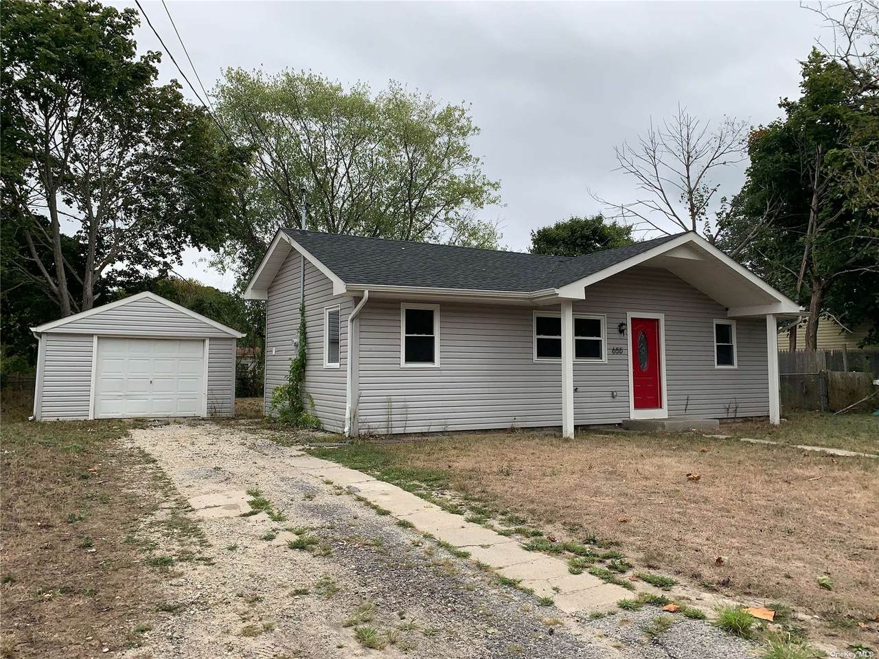 655 Bayview Avenue - Photo 1