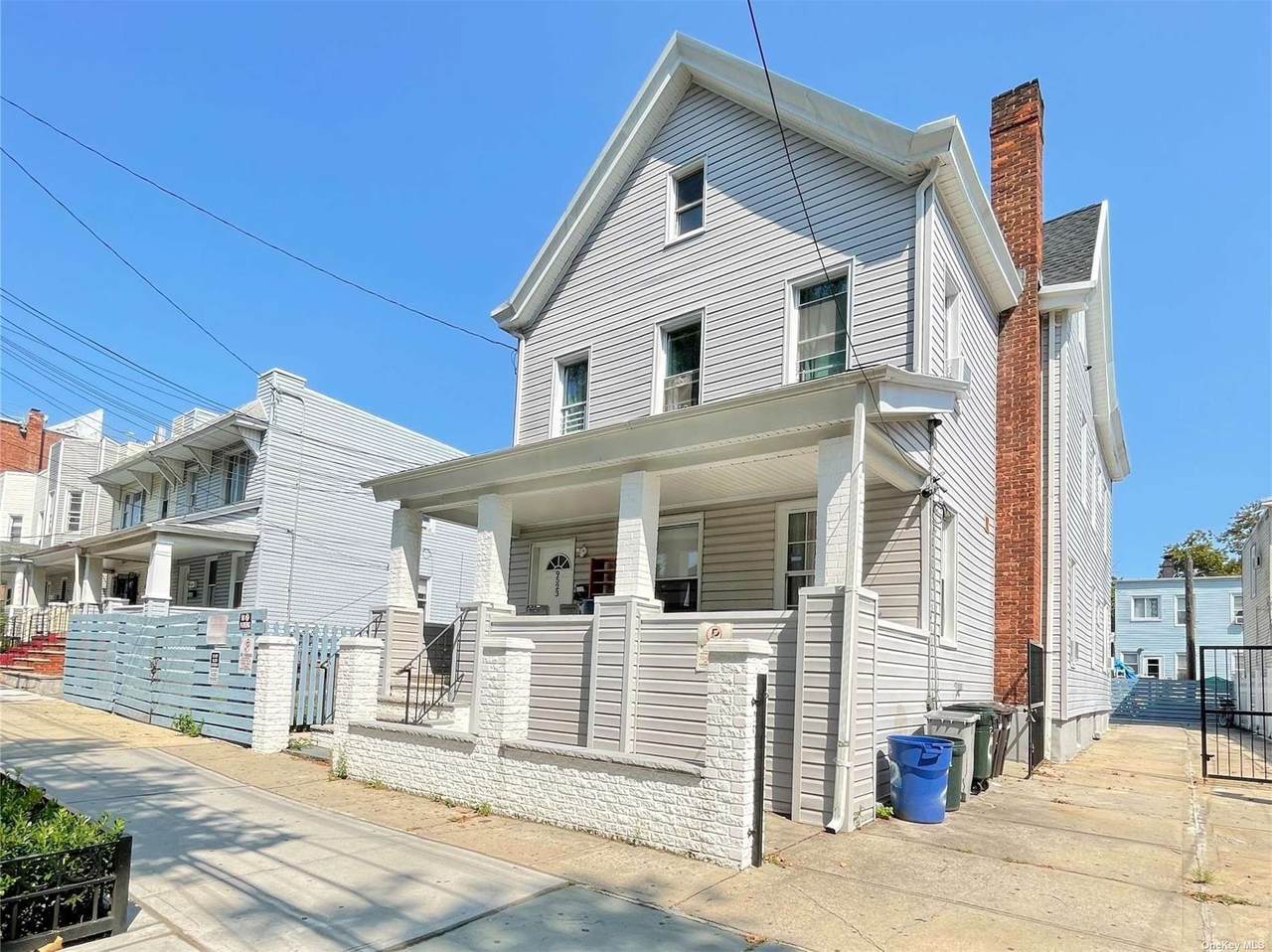 95-21/23 93 St Street - Photo 1