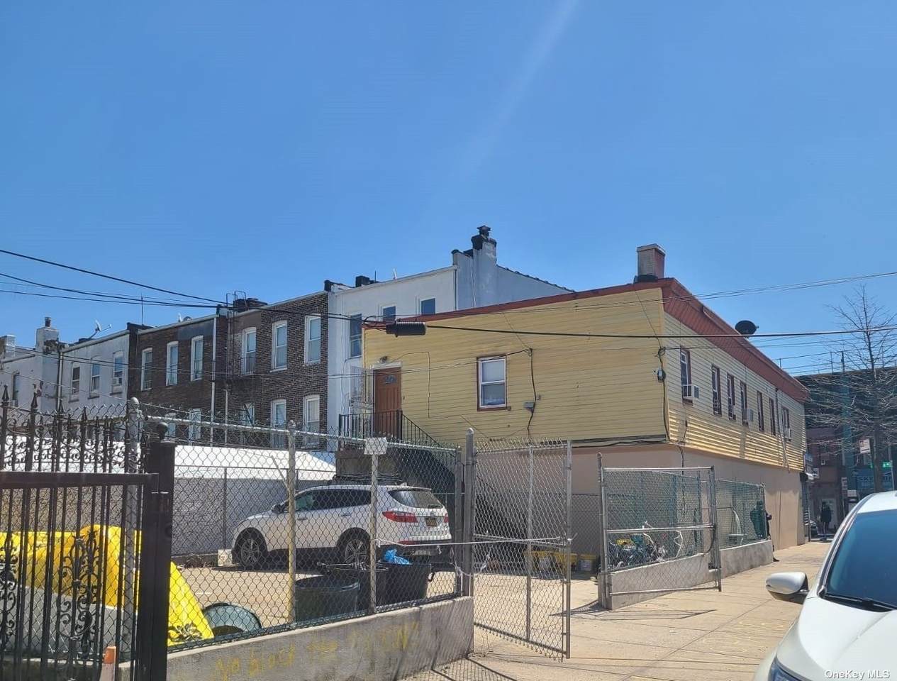 124-05 Jamaica Avenue - Photo 1