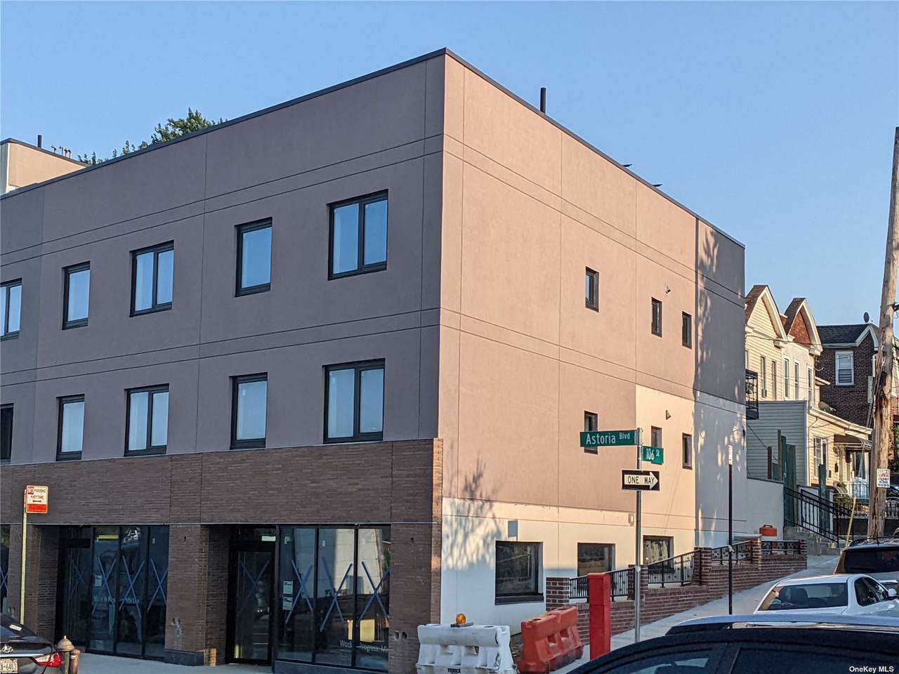 106-14 Astoria Boulevard - Photo 1