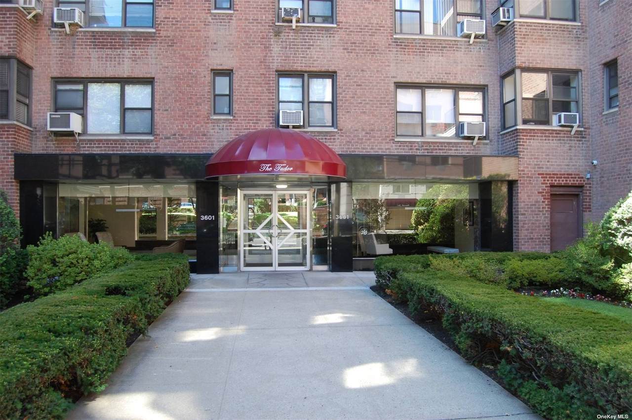 3601 Johnson Avenue - Photo 1