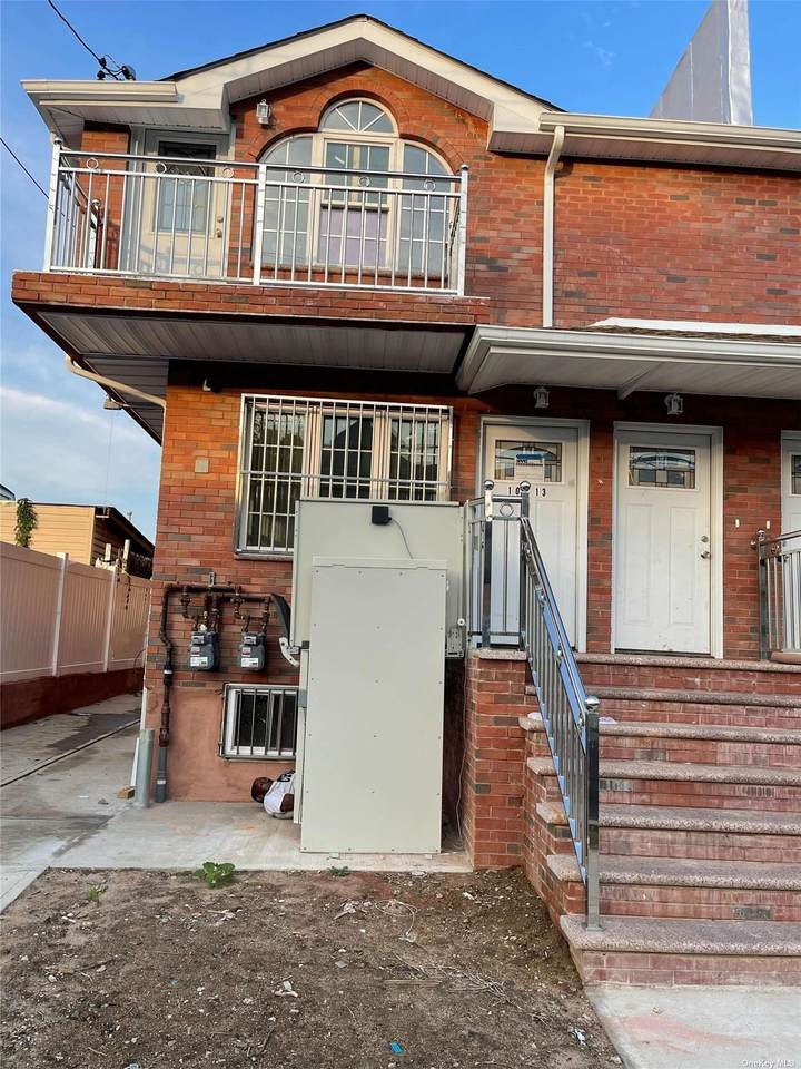 107-13 164 Street - Photo 1