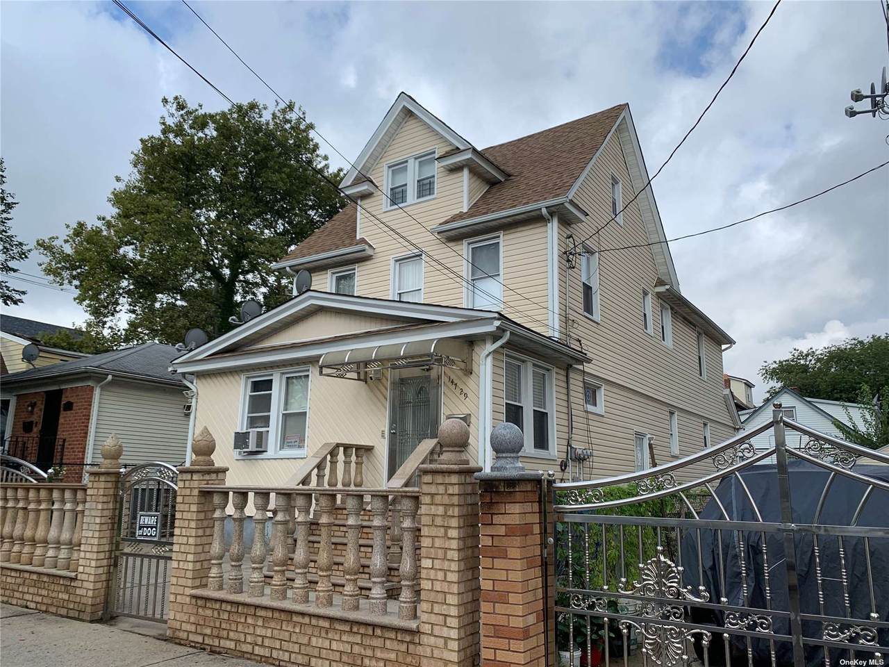 147-29 Ferndale Avenue - Photo 1