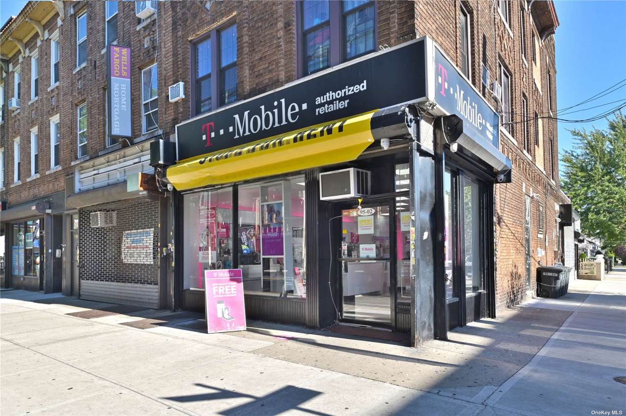 95-02 Jamaica Avenue - Photo 1