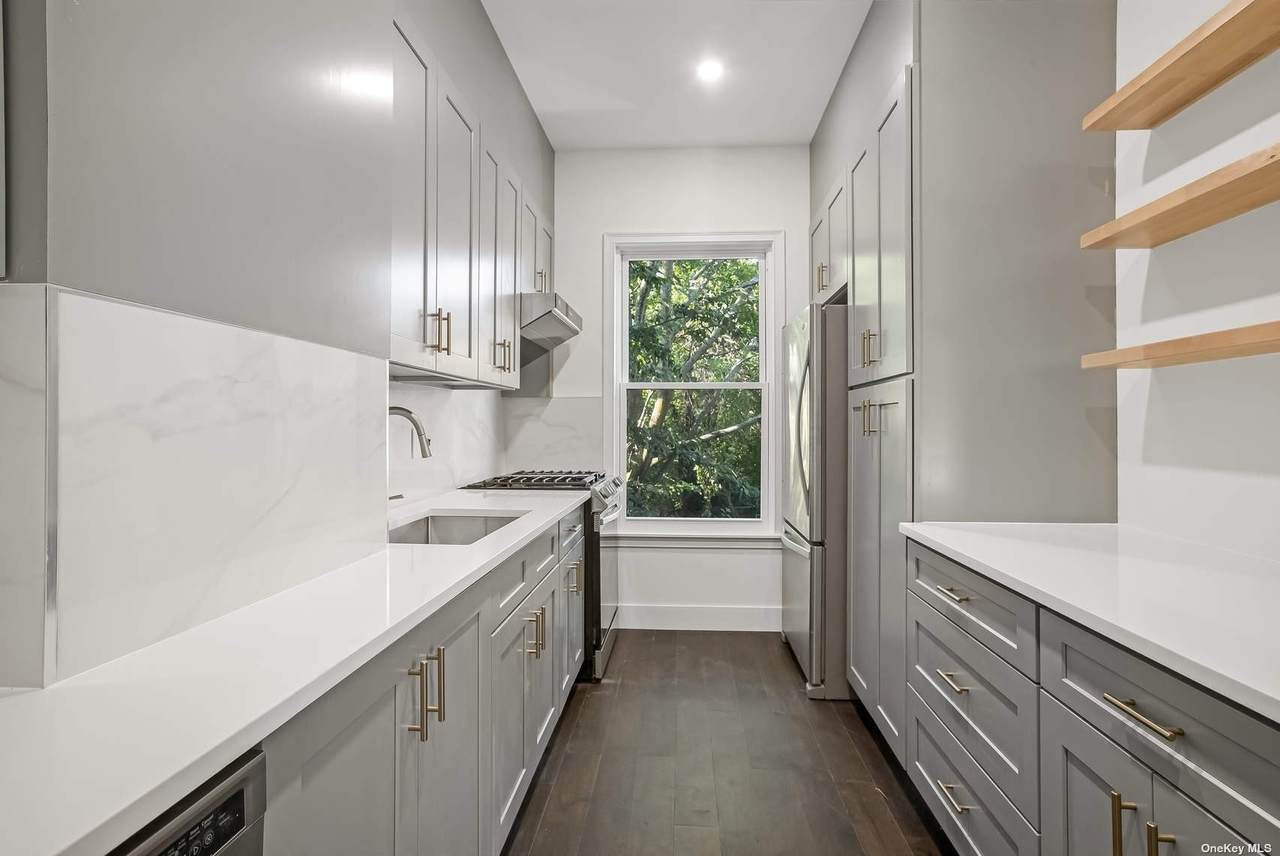 12-26 30th Dr - Photo 1