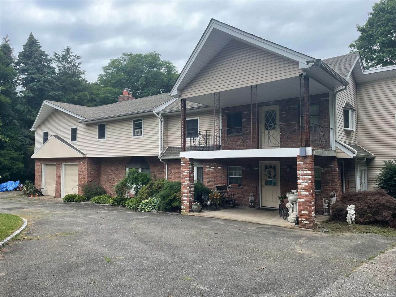 31 Greenlawn Road - Photo 1