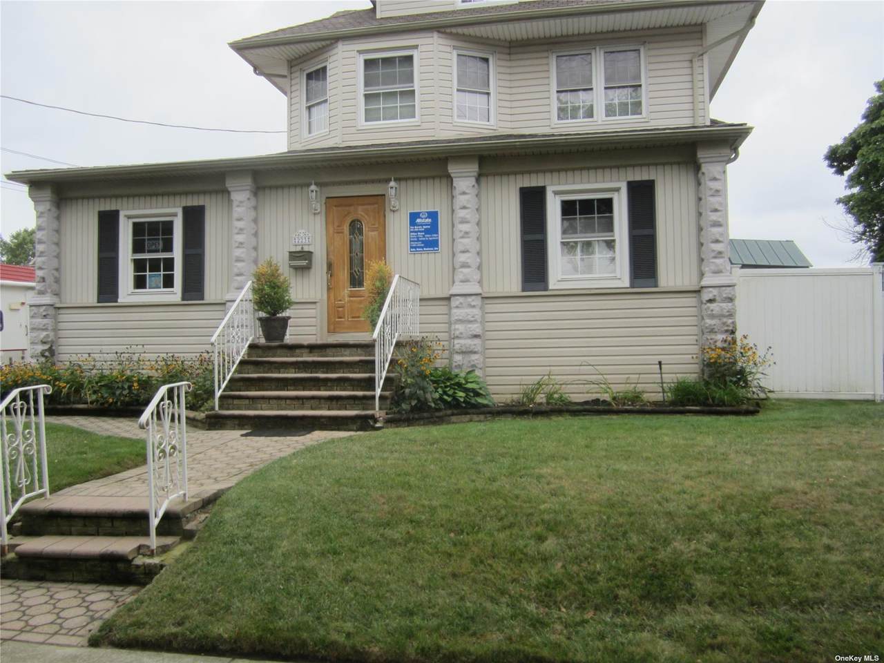 223 Atlantic Avenue - Photo 1