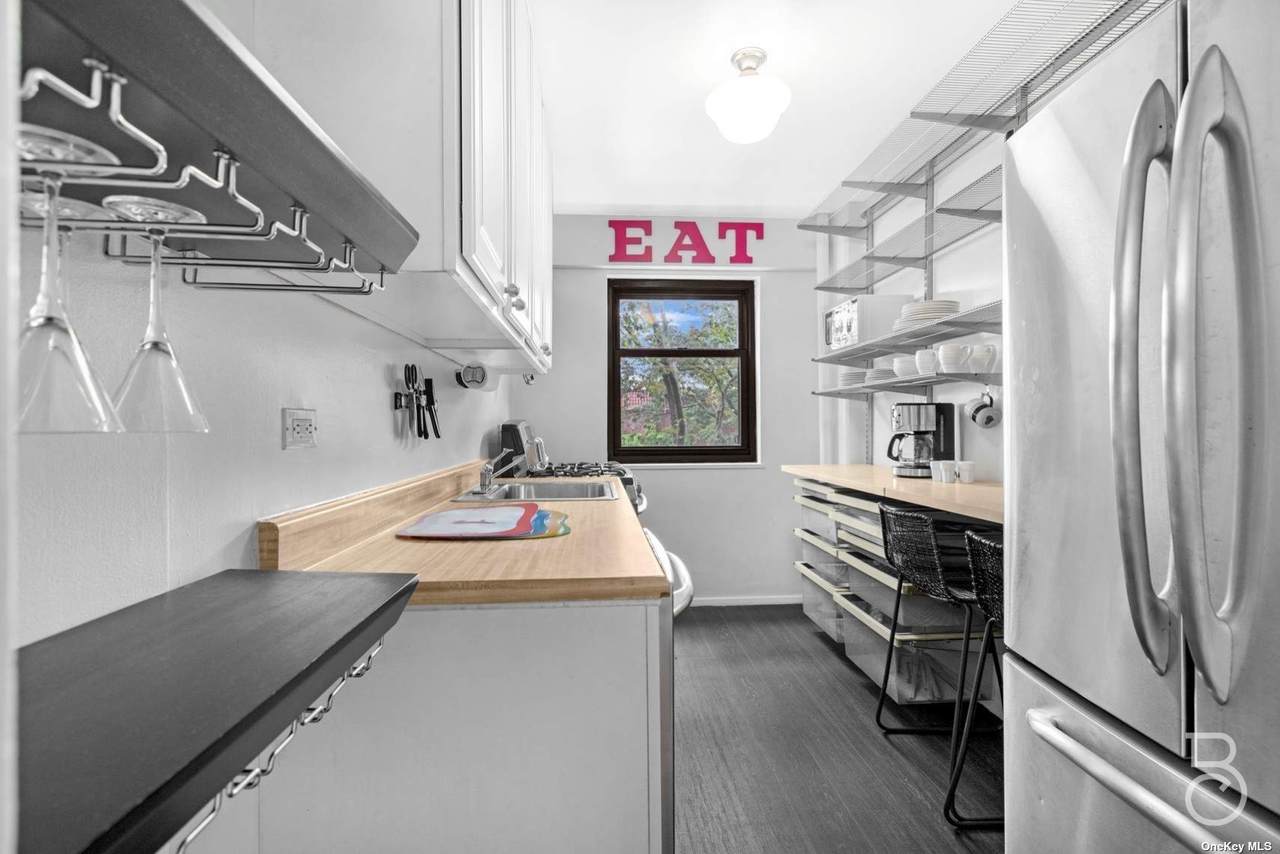 21-80 33rd Road - Photo 1