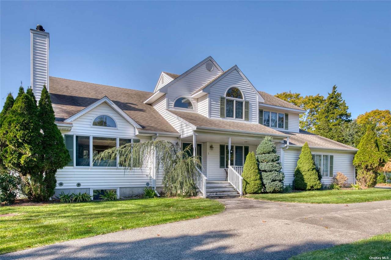 7 Sea Breeze Avenue - Photo 1