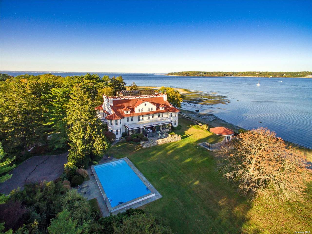 325 Centre Island Road - Photo 1