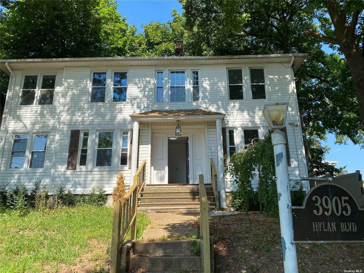 3905 Hylan Blvd - Photo 1