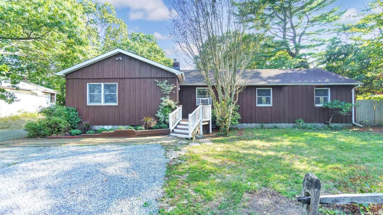86 Patchogue Avenue - Photo 1