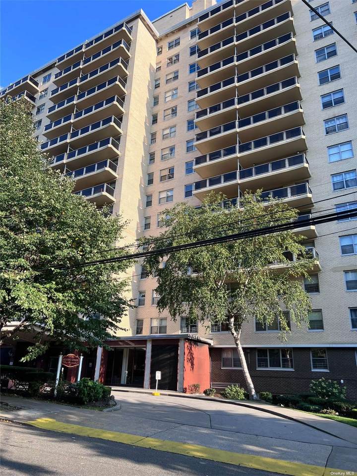 175-20 Wexford Terrace - Photo 1