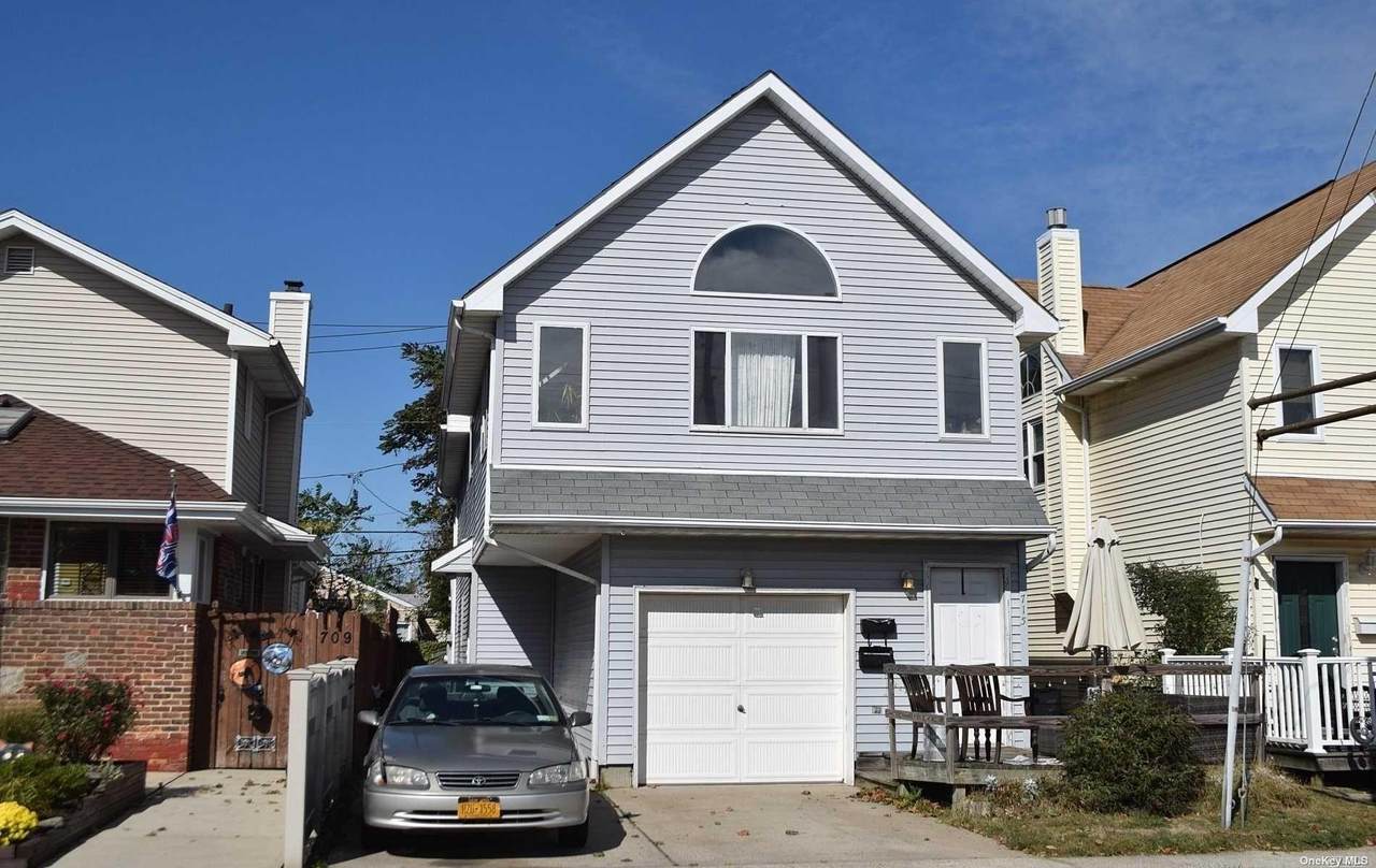 715 Walnut Street - Photo 1