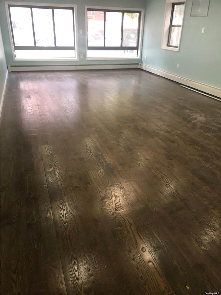 190-20 Woodhull Avenue - Photo 1