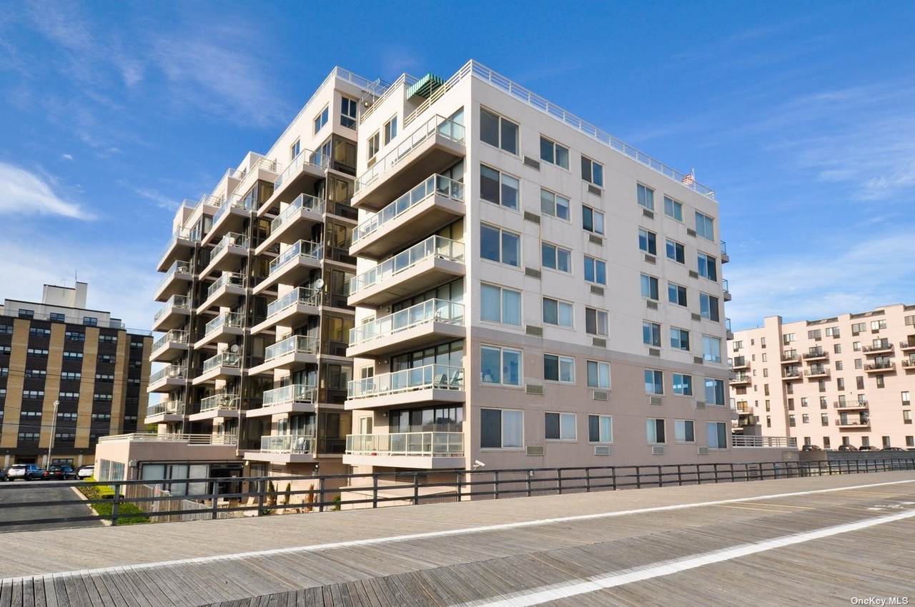 170 Broadway - Photo 1