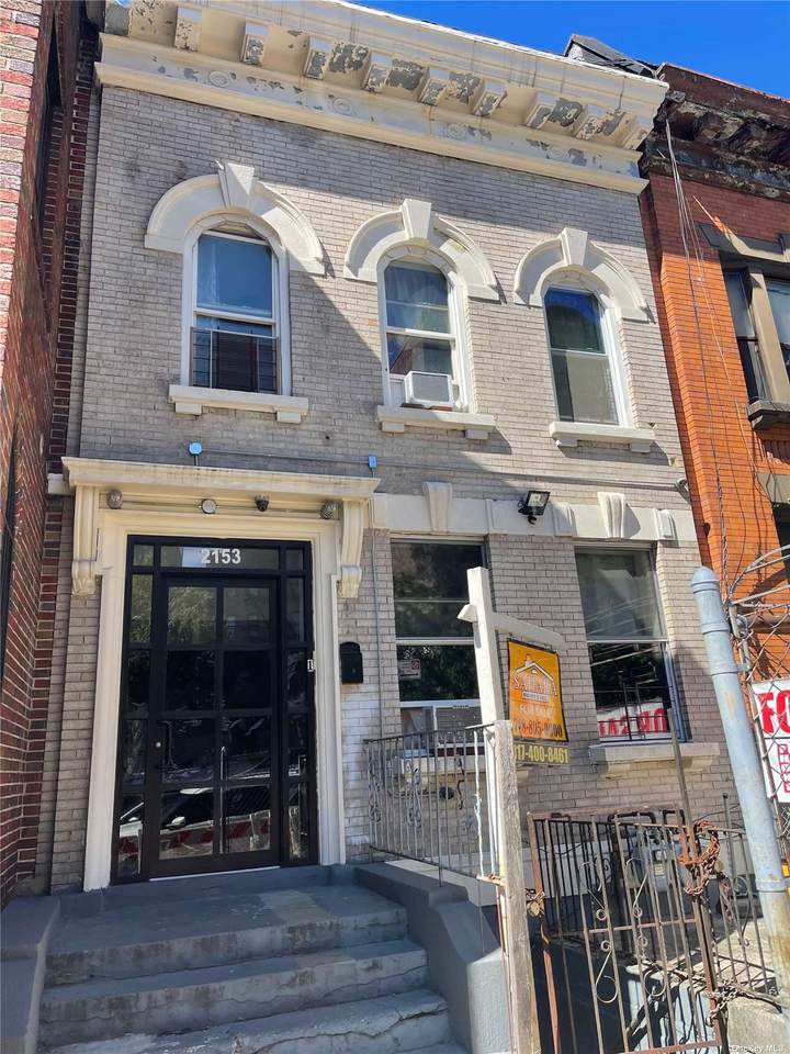 2153 Walton Avenue - Photo 1