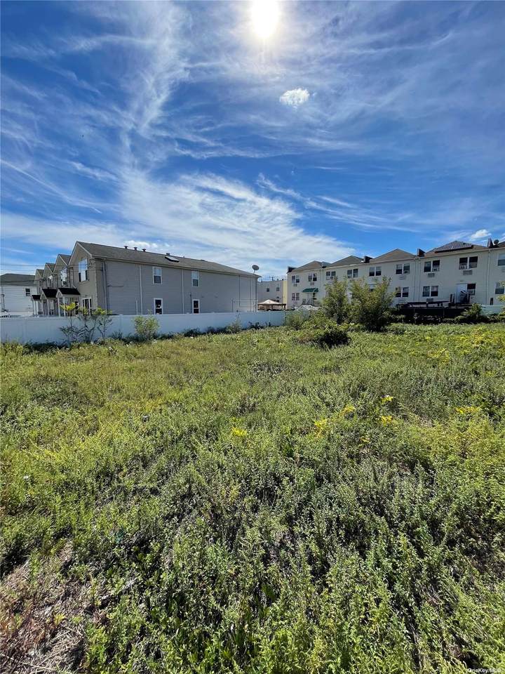 339 Beach 101st Street - Photo 1