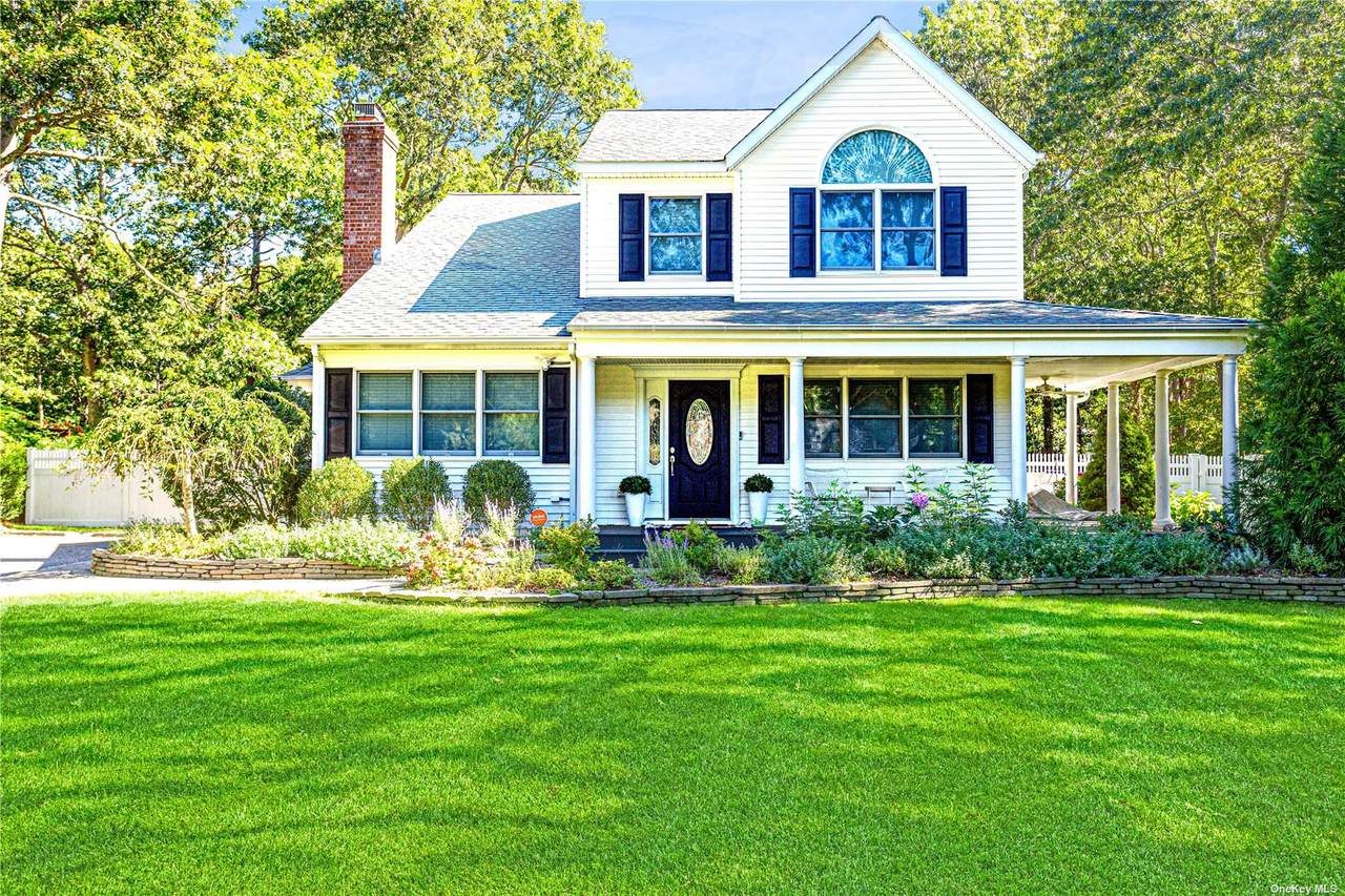 7 Deerland Drive - Photo 1