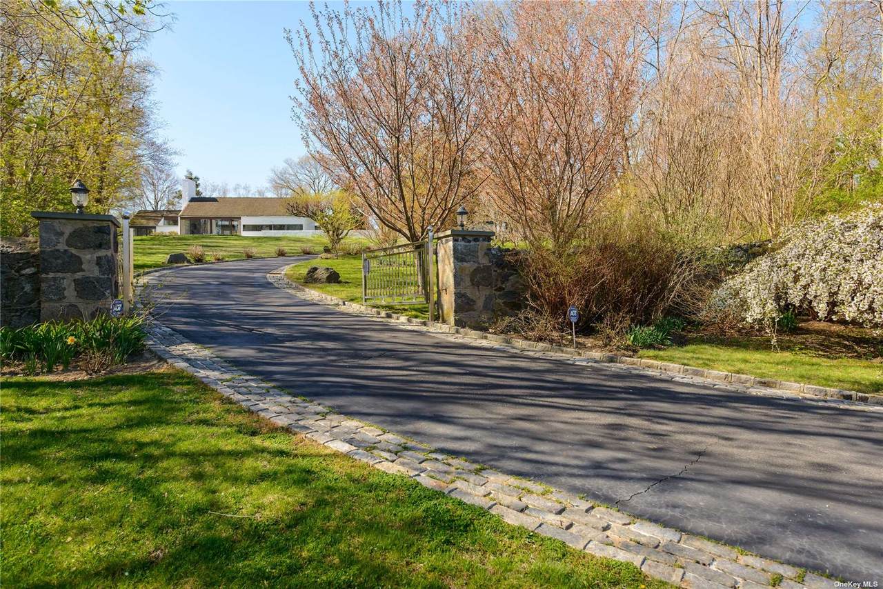 44 Sterling Lane - Photo 1