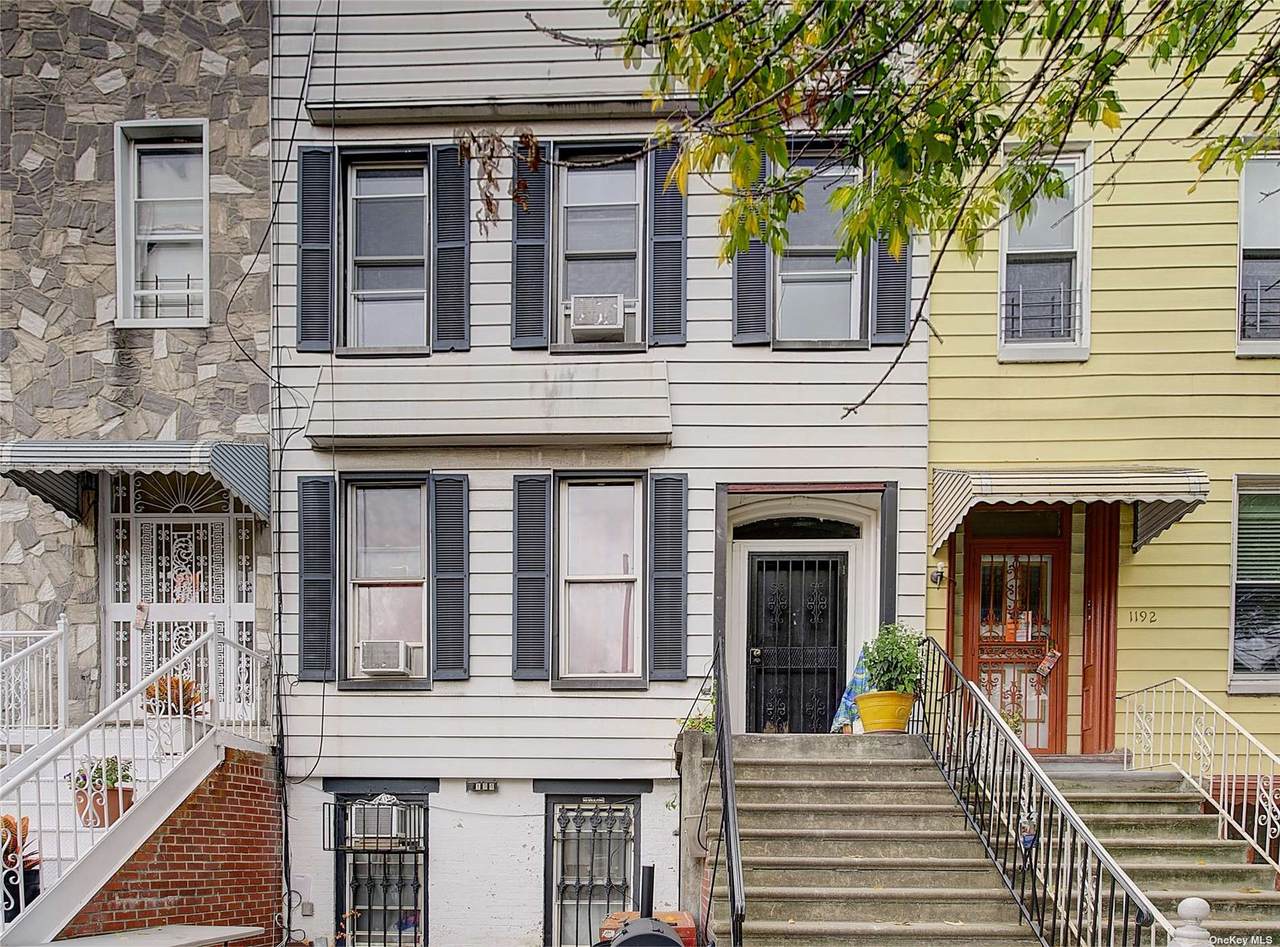 1194 Halsey Street - Photo 1